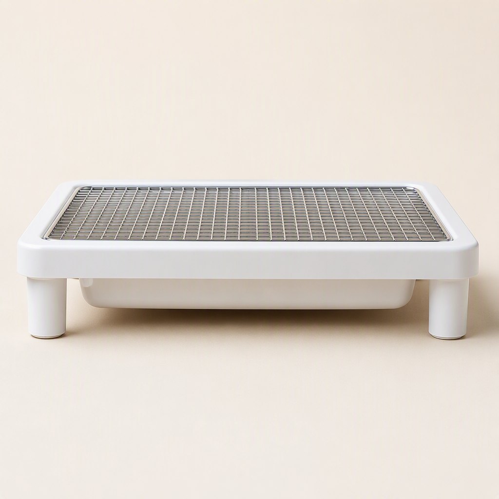 Raised Mesh Dog Toilet Tray — Second angle